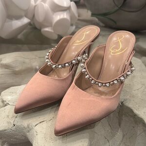 Like new - Sam Edelman Hyland size 7 bejeweled satin mule